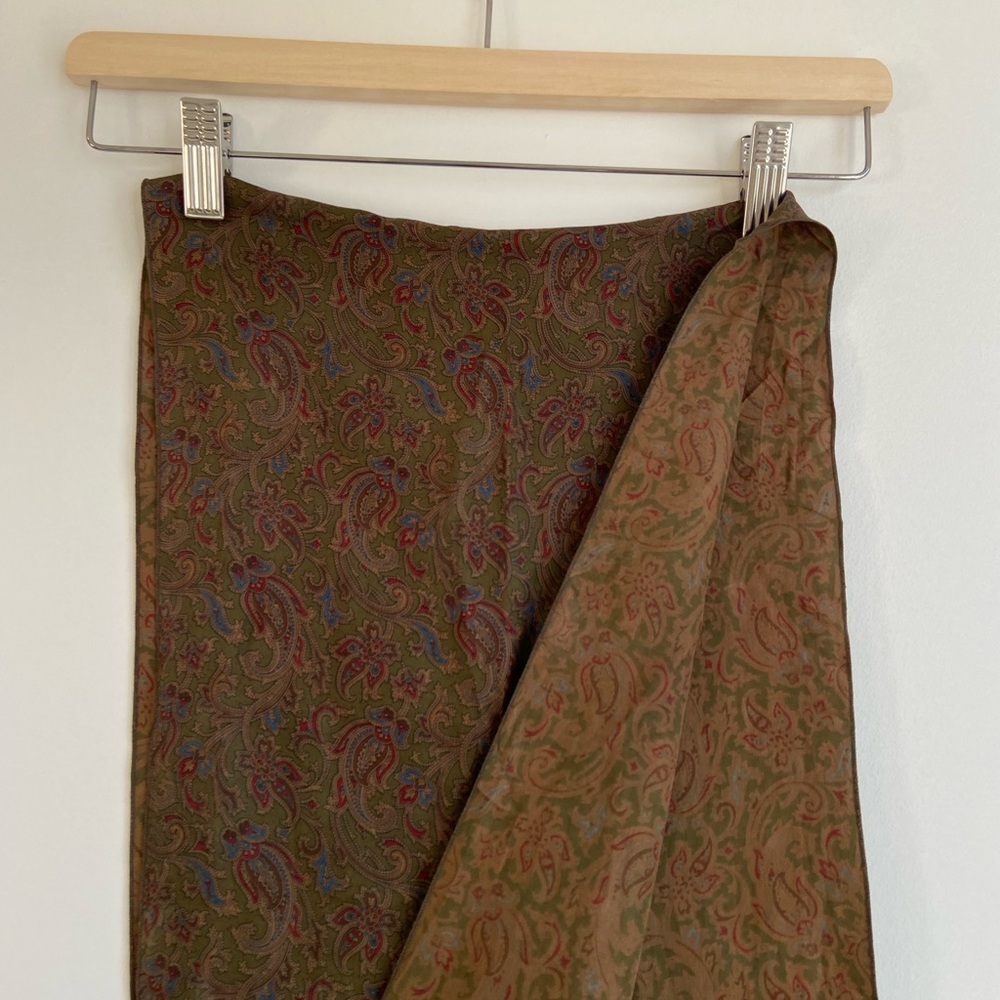 Mulberry Paisley Silk Scarf - Picture 7 of 11